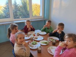 57183425812879645097981613868845037416938198n